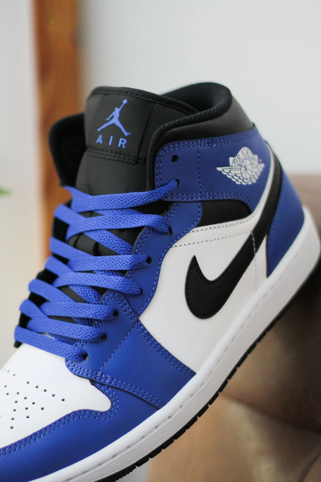 AIR JORDAN 1 MID "GAME ROYAL"