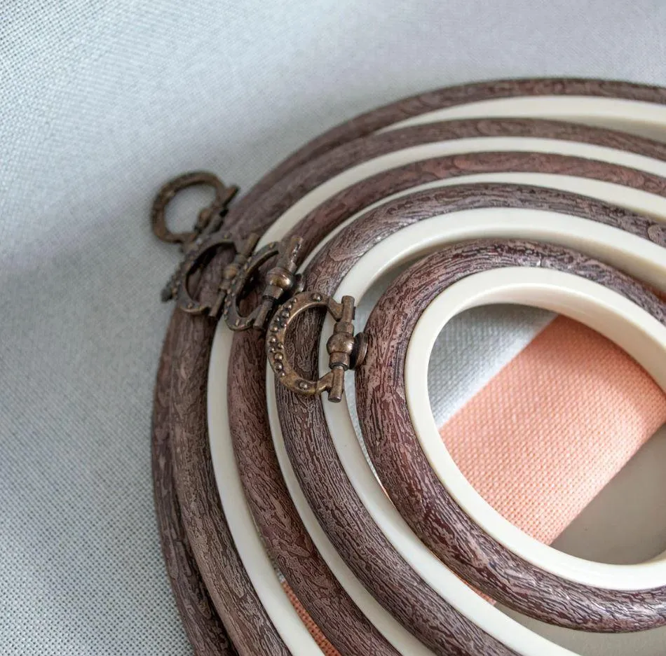 Brown Embroidery Round Hoop - Nurge Flexible Hoop, Round Cross Stitch Hoop