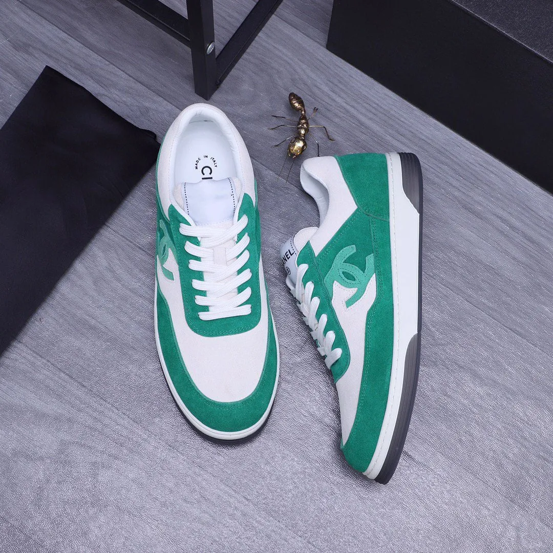 CC GREEN WHITE SUEDE LOW TOP SNEAKERS