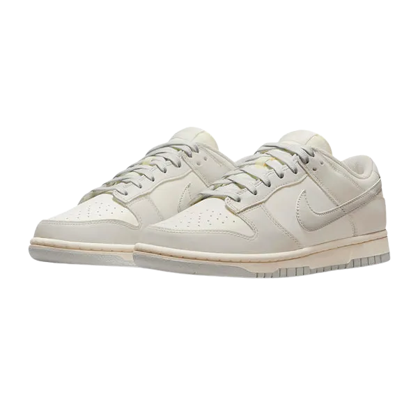 Dunk Low Light Bone