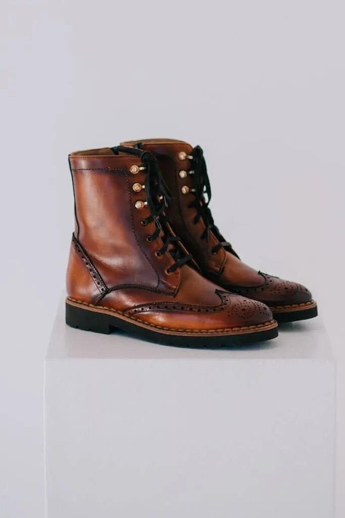 Gaia Lace-up Brogue Boots - Cognac Leather