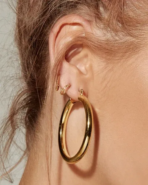 LUV AJ AMALFI TUBE HOOPS IN GOLD