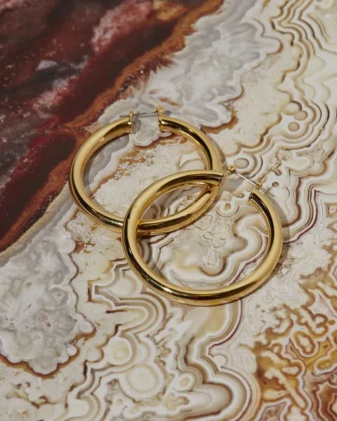 LUV AJ AMALFI TUBE HOOPS IN GOLD