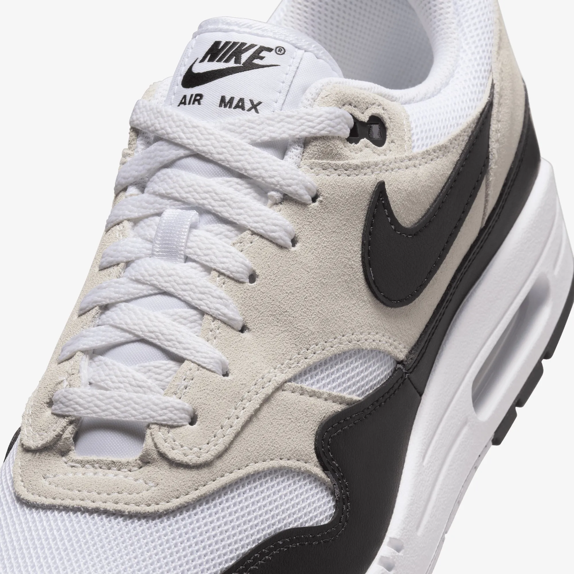 NIKE | AIR MAX 1 ESSENTIAL { WHITE/BLACK-SUMMIT WHITE