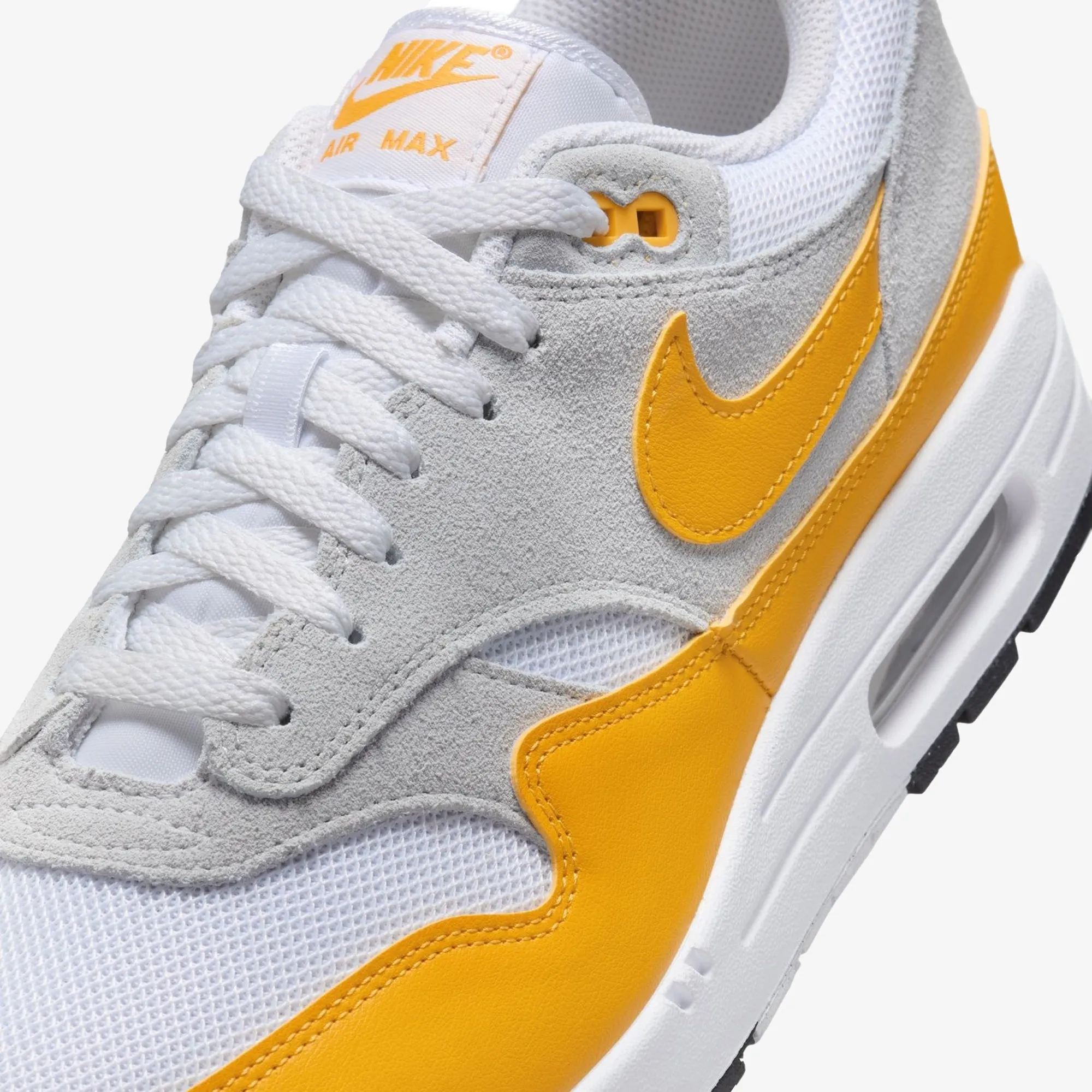 NIKE | AIR MAX 1 ESSENTIAL { WHITE/UNIVERSITY GOLD-PURE PLATINUM