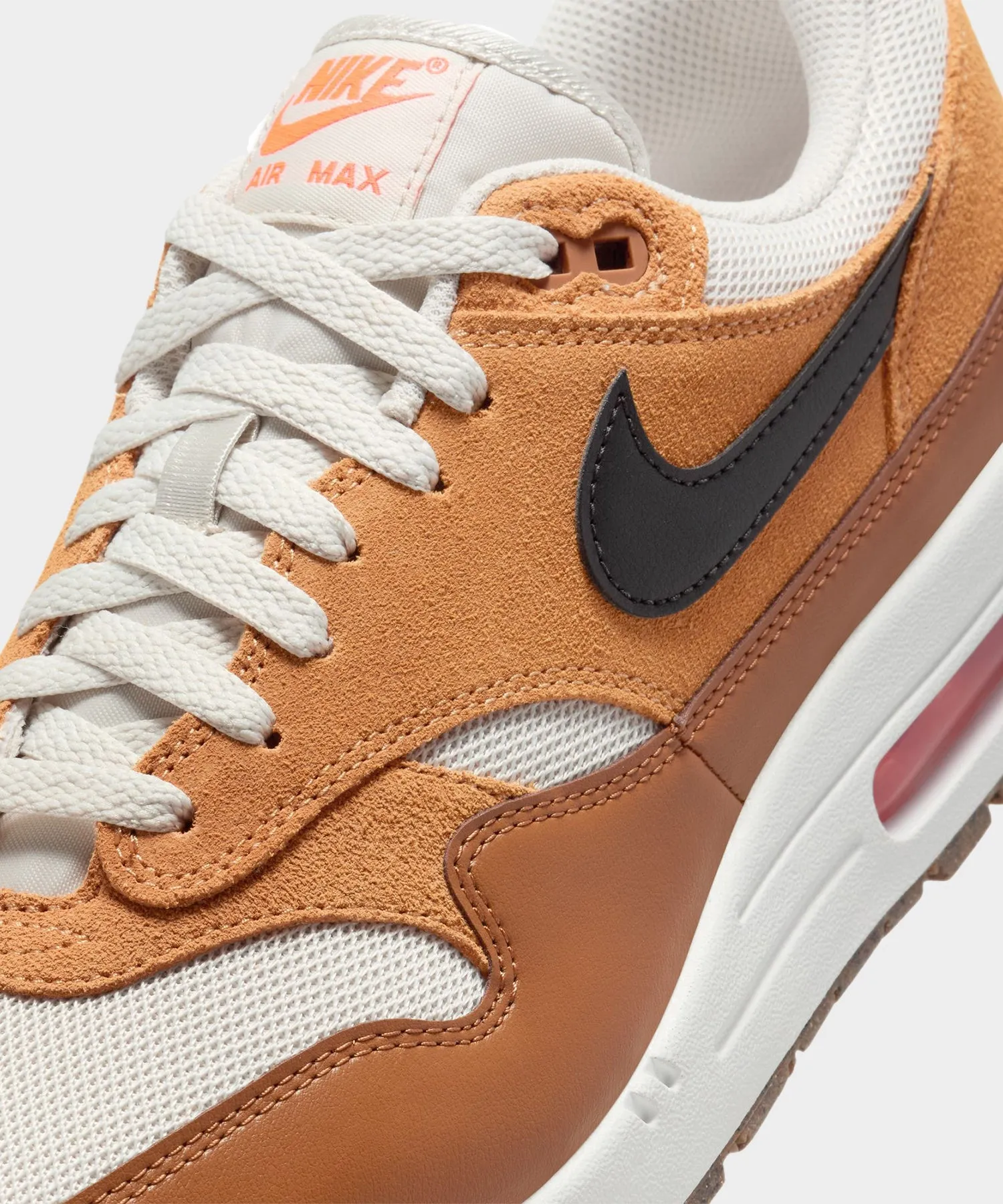 Nike Air Max 1 in Light Bone / British Tan