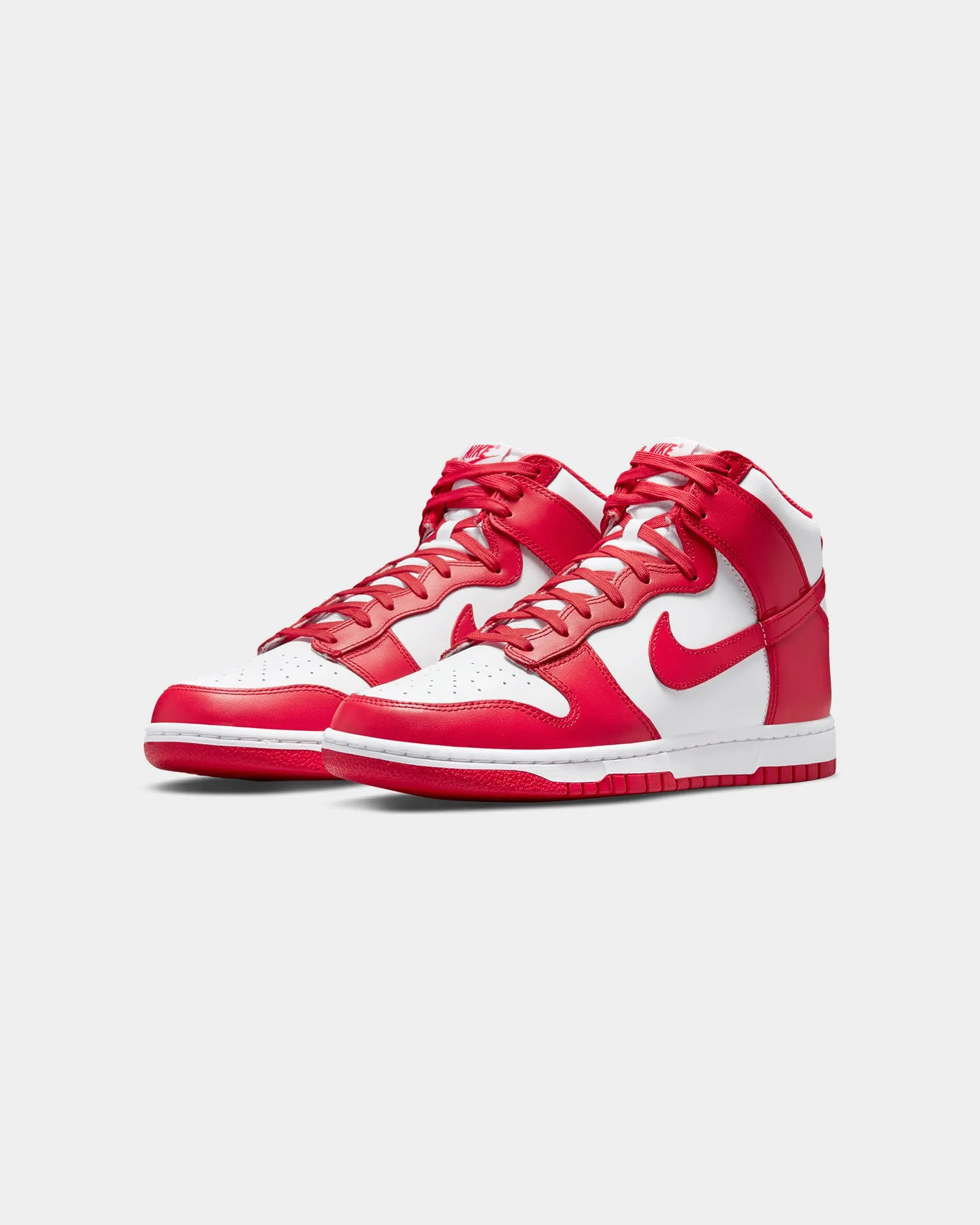 Nike Dunk High Retro University red