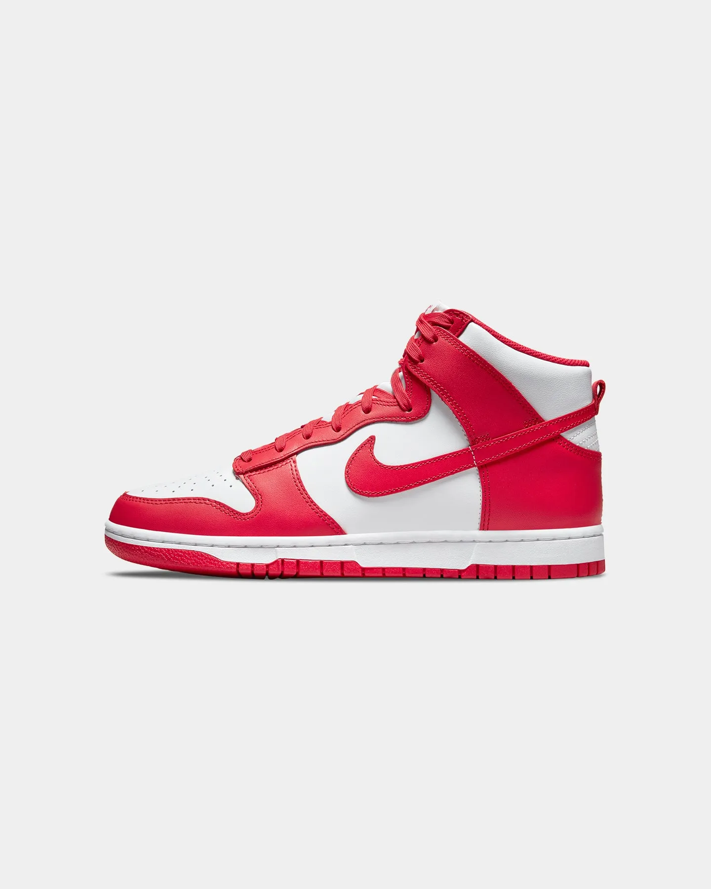 Nike Dunk High Retro University red